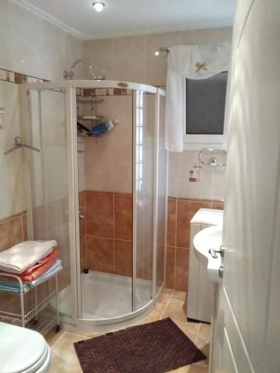 Siga Siga Apartment Mégara Exteriör bild